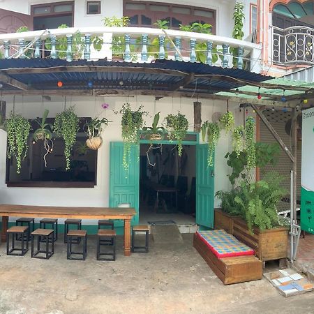 Hostel La Casa - Thakhek Exterior foto